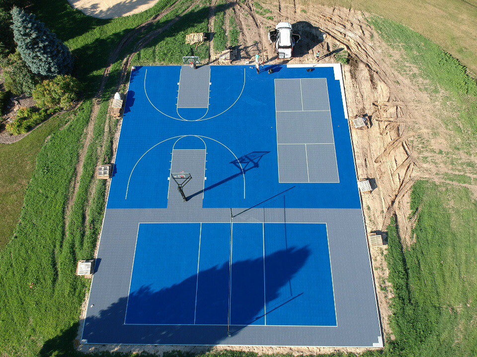Xây sân bóng rổ - pickleball tiêu chuẩn 6 lớp sơn có 10% Hạt Cao Su SPORTTEK SUPER trên nền nhựa